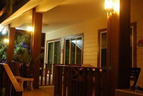 Hotel Baan Im Em à Pattaya Extérieur photo