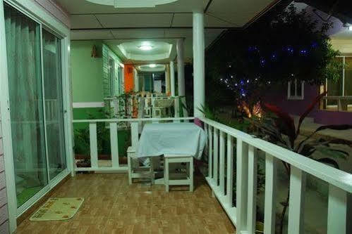 Hotel Baan Im Em à Pattaya Extérieur photo